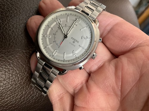 Fossil womens smart watch - q,