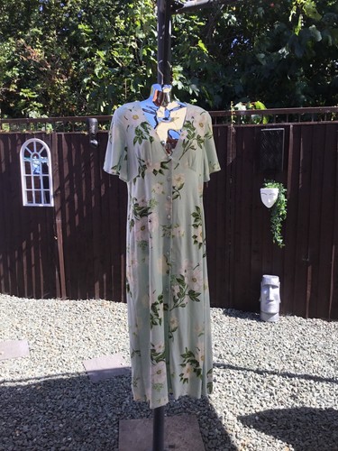 Bnwt primark sage green floral - bnwt,