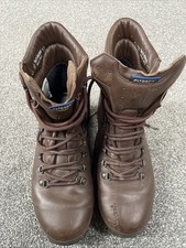 Altberg Brown Combat Boots  British Army Issue Vibram Sole Defender Size 10M