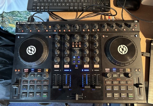 Native instruments traktor - instruments,