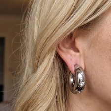 Silver star gauges ear - star,