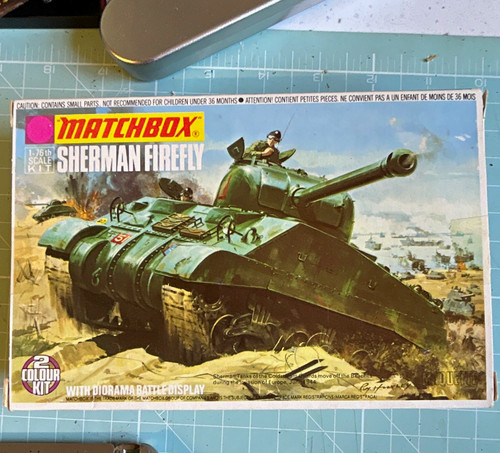 Matchbox sherman firefly - 1:76,