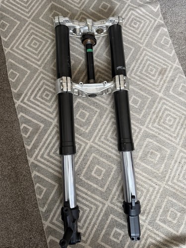Ktm duke 390cc - forks, yoaks