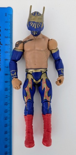 Wwe basic sin cara figure - basic,