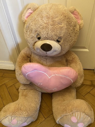 Huge teddy bear - bear,