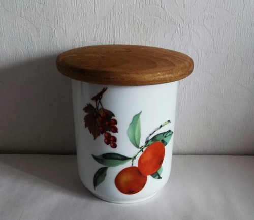 Royal worcester evesham lidded - worcester,