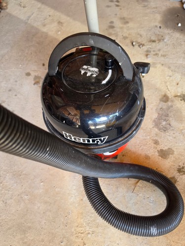 Henry vacuum cleaner numatic - henry,