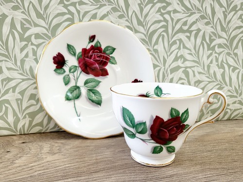 Royal standard red velvet - standard, velvet'