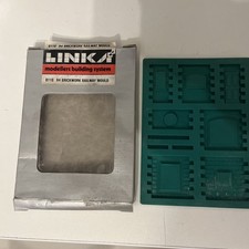 Boxed Linka Linkaworld R4