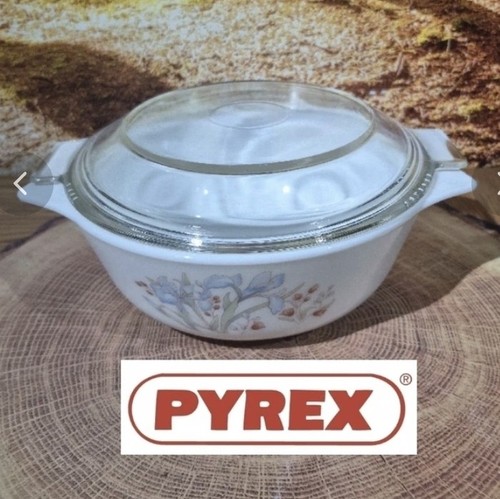 Vintage pyrex blue iris round - pyrex,