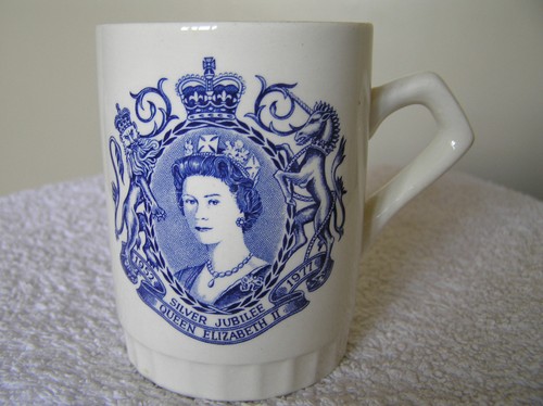 Queen elizabeth silver - ii,