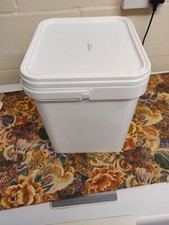 15 L Ltr Litre White Square Plastic Bucket Container w Lid & Plastic Handle