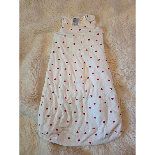 White red hearts crinkled - red,