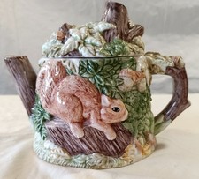 SQUIRREL DESIGN TEAPOT-VILLAGE COLLECTIBLES BY ANNIE ROWE