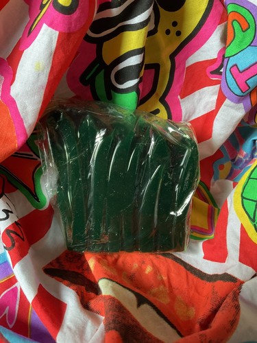 Lush grounding shower gummy - lush,
