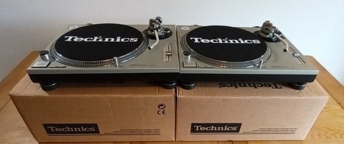 Technics 1200 mk2 turntables - technics,