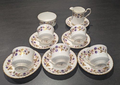 Vintage royal stafford - vintage, golden