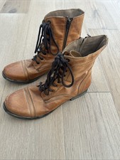 Steve Madden Troopa Leather