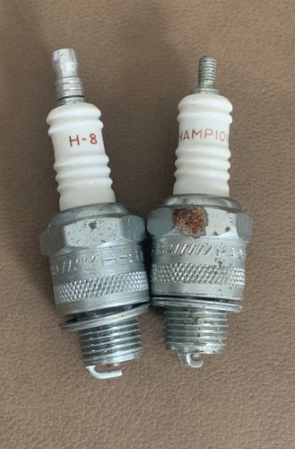 Vintage champion 8 spark - champion, h-8