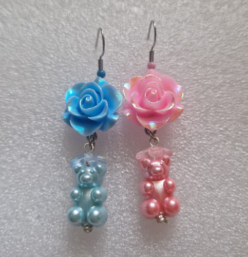 Pink blue flower gummy bear - pink,