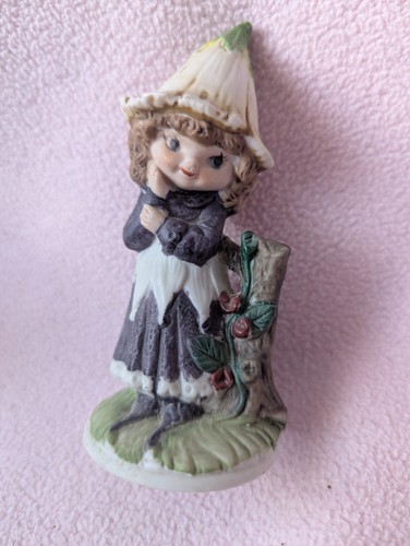 Victoria plum vintage - vintage, ceramic