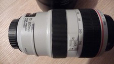 Canon EF 70-300mm f/4-5.6 L IS USM Lens + genuine Canon hood  -good condition