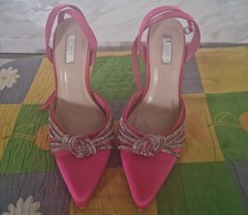 Beautiful elegant shoes size 4