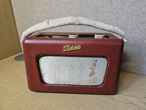 Roberts r300 vintage red - roberts,
