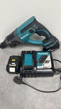 Makita DHR202 18V Li-Ion SDS+ Hammer Drill with 2 x 3.0Ah Battery + Charger