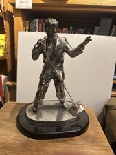 leonardo collection Elvis figures