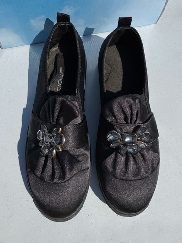 Lot womens shoes size - and, 7