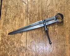 VINTAGE MOORE & WRIGHT 7”