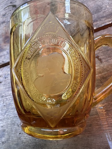 Amber glass pint - amber,