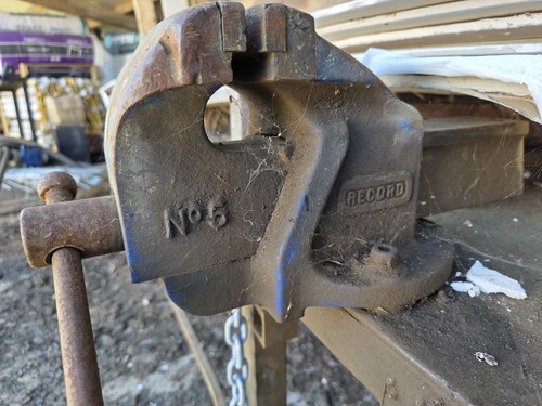 Record large vice - no, 5