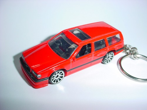 Hot red volvo 850 - red, estate