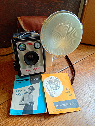 Vintage kodak brownie flash - vintage,