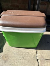 Retro Cool Box & 6 Cool Packs “curver” Green & Brown 