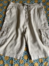 Mantaray, men's size 34" waist cargo linen mix shorts, dark cream