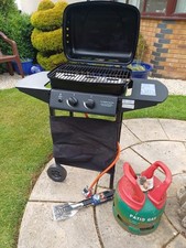 Tesco Barrel 2 Burner Gas BBQ with Extras, gas valve, tools.