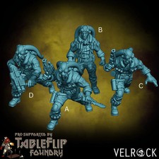 Alien Smuggler Miniature