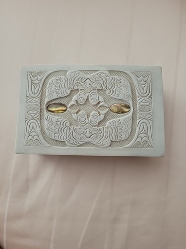 Vtg pearlite carved - pearlite,