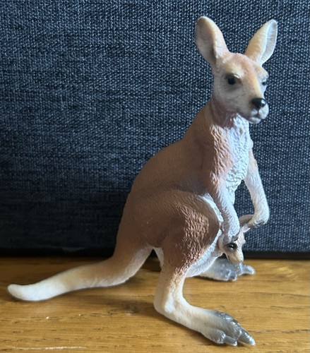 Schleich kangaroo with joey - schleich,