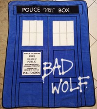 Dr. Who Police Box, BAD WOLF