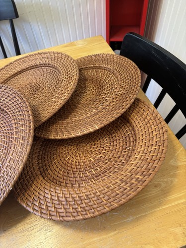 Set woven rattan chargers - 4,