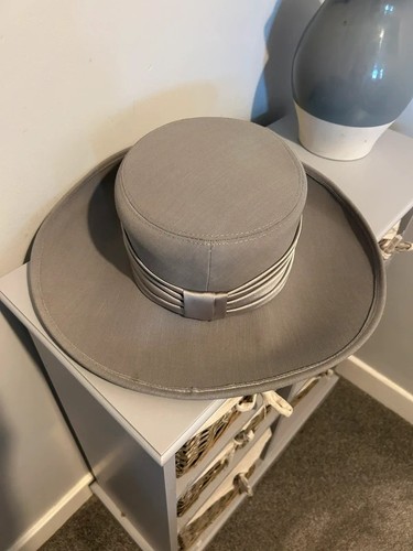 Grey wide brim occasion hat - grey,