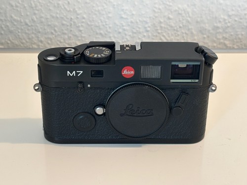Leica with service - with,
