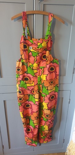 Lucy yak flower power - &, power"