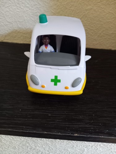 Fireman sam nurse flood figure - sam,