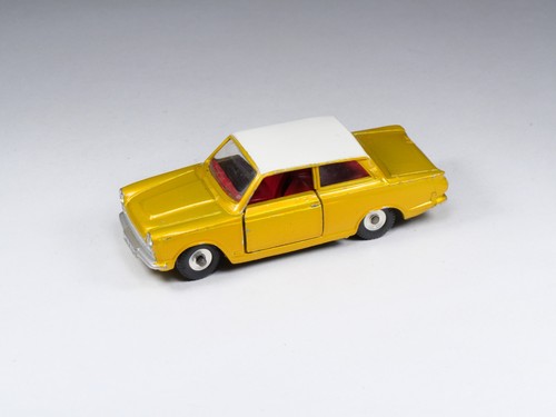 Dinky toys england 133 - toys,