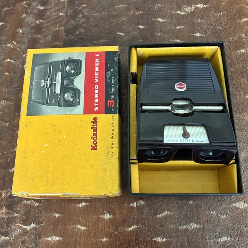 Vintage kodak kodaslide - vintage, stereo
